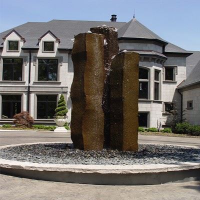 black stone fountain photo.jpg