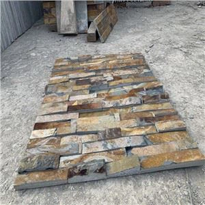 Rezavý břidlicový obklad